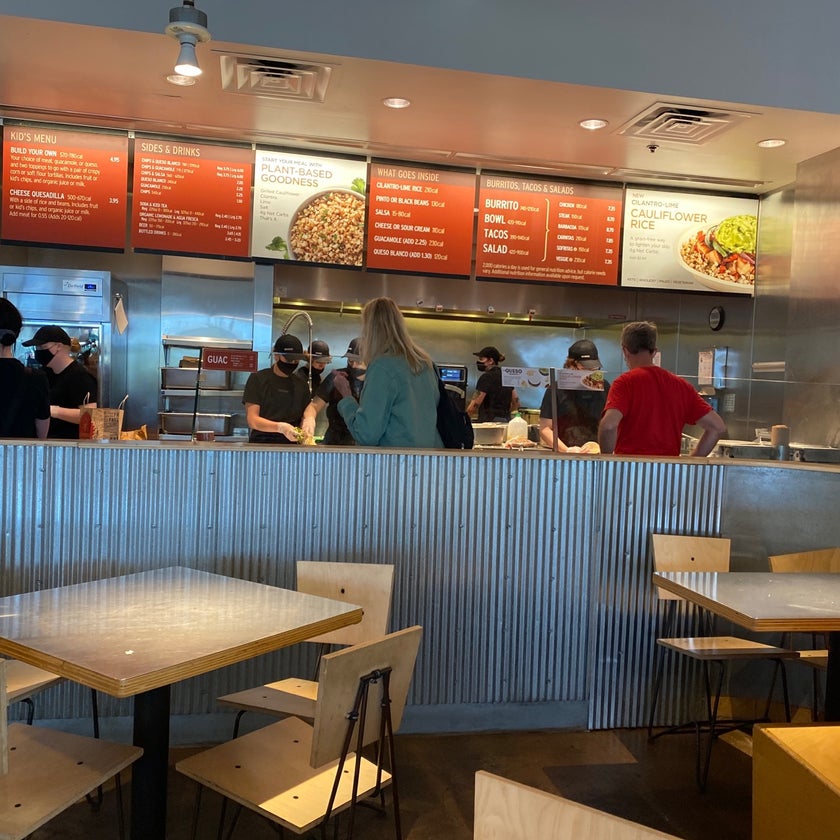 Chipotle Mexican Grill - Fast Food Restaurant,Mexican Restaurant - bar,good service,lunch,dinner,great value,burritos,barbacoa,brown rice