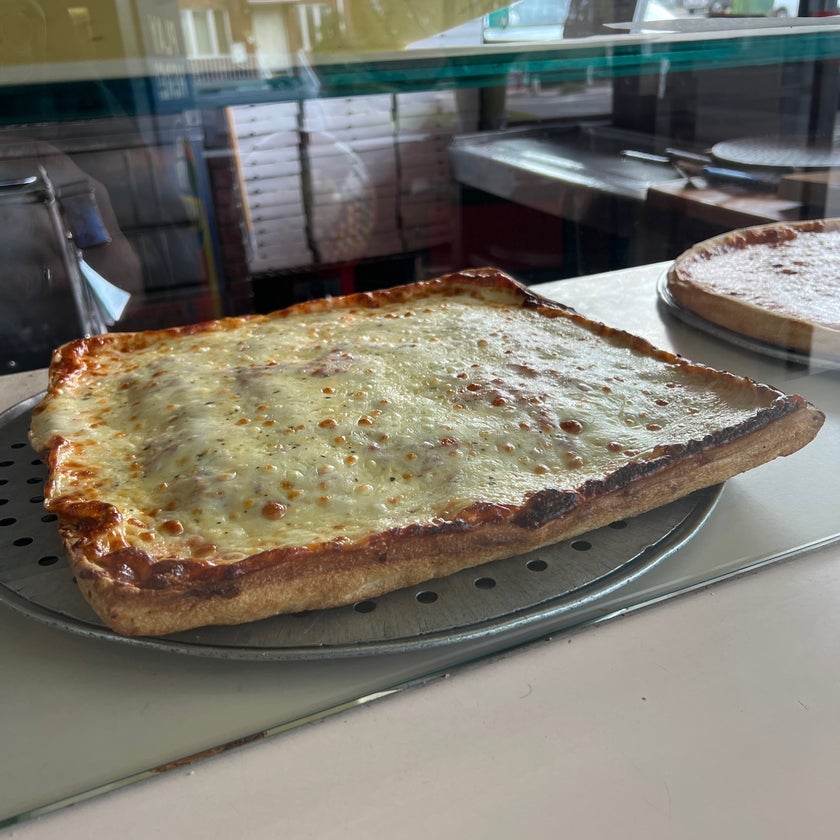 Pizza Garden - Pizzeria - staff,pizza,parking,chips,all you can eat,good for dates,crispy food,good for a quick meal,pepperoni,garlic bread,rice balls