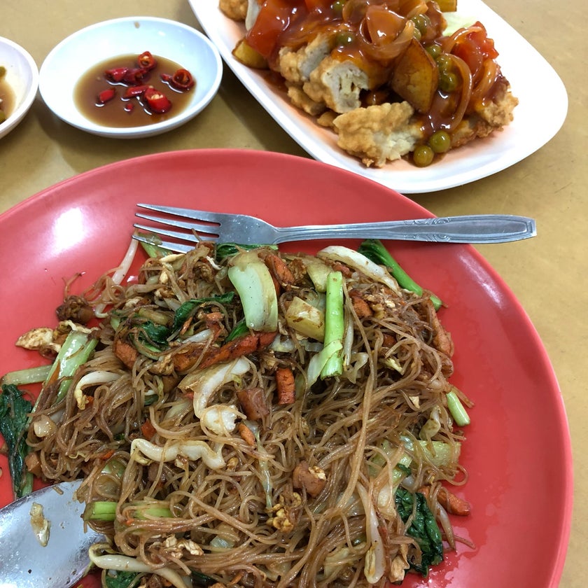 Jin Wee Restaurant - Chinese Restaurant - friendly staff,lunch,pork,eggs,dinner,crowded,great value,spinach,tomato sauce,sweet taste,marmite,bitter gourd,salted chicken,black sauce,wok hei