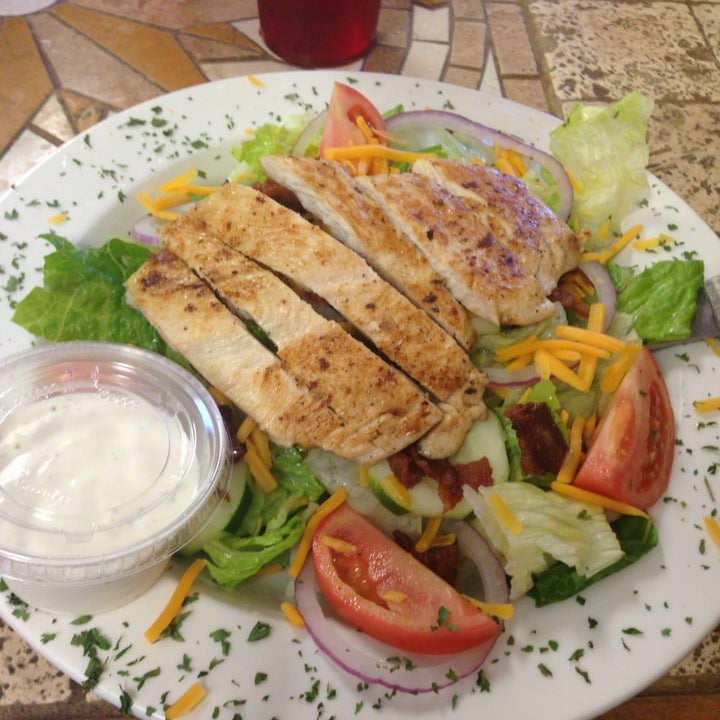 Country House East - American Restaurant - 