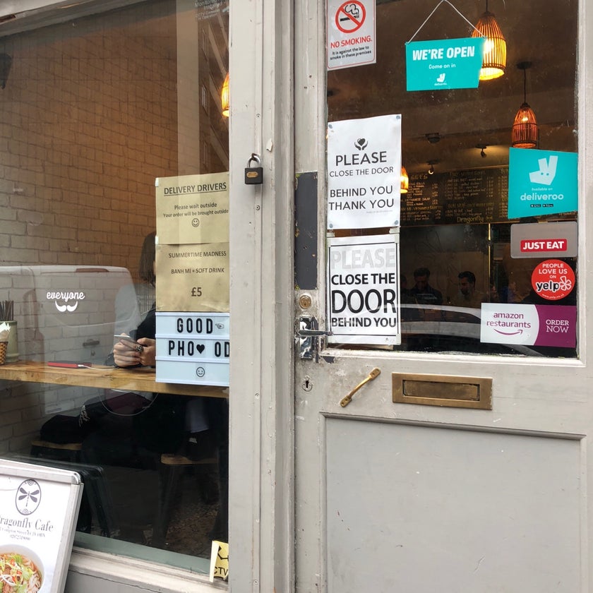 Dragonfly - Café,Fast Food Restaurant,Vietnamese Restaurant - healthy food,rice,pork,great value,pho,good for a quick meal,quick service,baguettes,Bun Bo Hue,good for singles