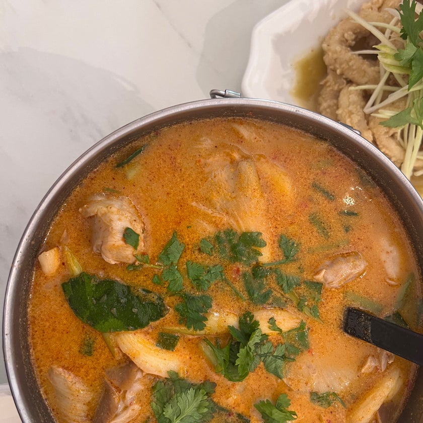 Ah Loy Thai - Thai Restaurant - chicken,lunch,dinner,crowded,mango,Tom Yum soup,good for groups