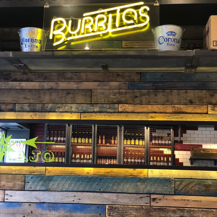 Tortilla - Burrito Restaurant - well,burritos