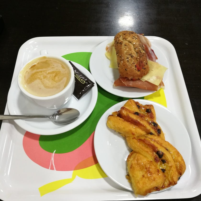 De Pa i Xocolata - Bakery,Restaurant - restaurants,breakfast food,lunch,takeout,fresh squeezed OJ
