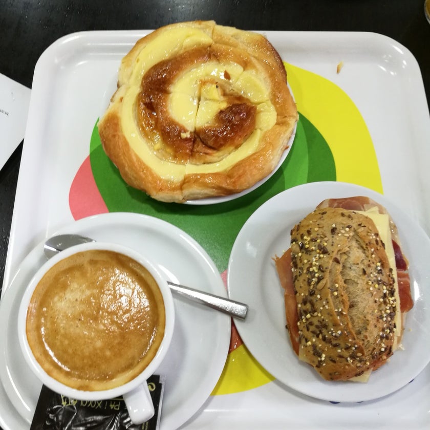 De Pa i Xocolata - Bakery,Restaurant - restaurants,breakfast food,lunch,takeout,fresh squeezed OJ