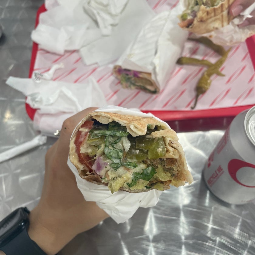 Mr Falafel - Falafel Restaurant,Fast Food Restaurant,Vegan and Vegetarian Restaurant - inexpensive,sandwiches,lunch,clean,healthy food,city,spicy food,great value,avocado,falafel,good for a quick meal,feta cheese,good for singles,makdoos,spicy potatoes wrap