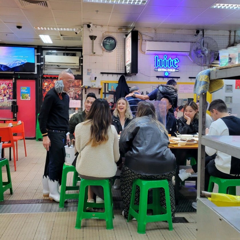 Tung Po Kitchen (東寶小館) - Hong Kong Restaurant - seafood,chicken,beer,music,well,spicy food,dinner,crowded,great value,market,takes reservations,garlic,tourism,dancing,loud,karaoke,lively,cucumbers,wasabi,good for groups,grouper,fun atmosphere,sweet & sour pork,frog legs,Anthony Bourdain