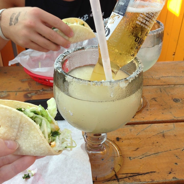 Fuzzy's Taco Shop - Tex-Mex Restaurant - bar,lunch,brunch food,dinner,chips,great value,margaritas,good for a quick meal,queso,good for groups