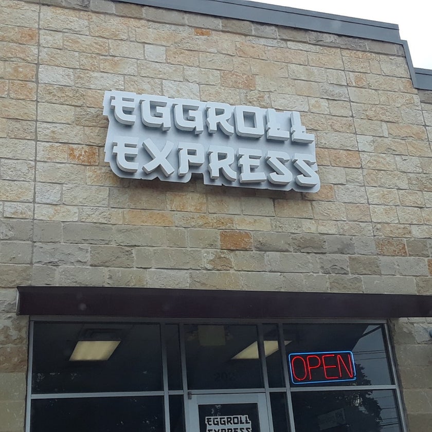 Egg Roll Express - Chinese Restaurant - good service,chicken,inexpensive,soup,lunch,parking,dinner,great value,Chinese food,takeout,biscuits,egg rolls