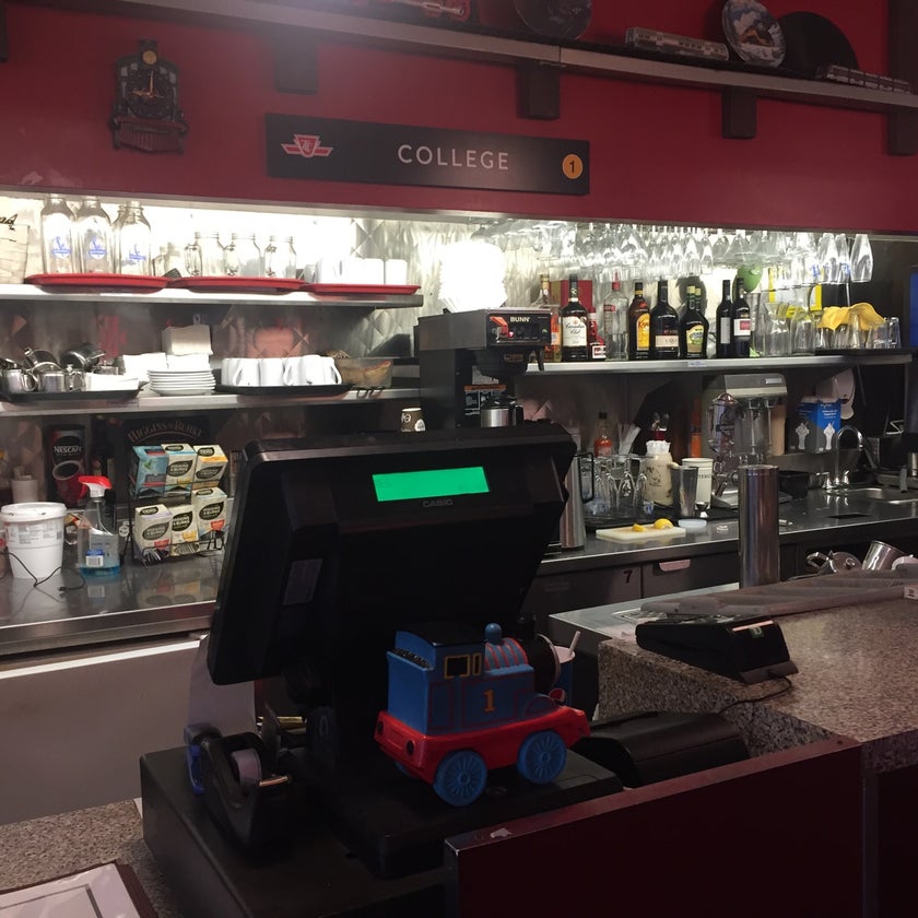Chew Chew's Diner - Diner,American Restaurant,Mediterranean Restaurant - friendly staff,breakfast food,french fries,eggs,great value,diner food,lively
