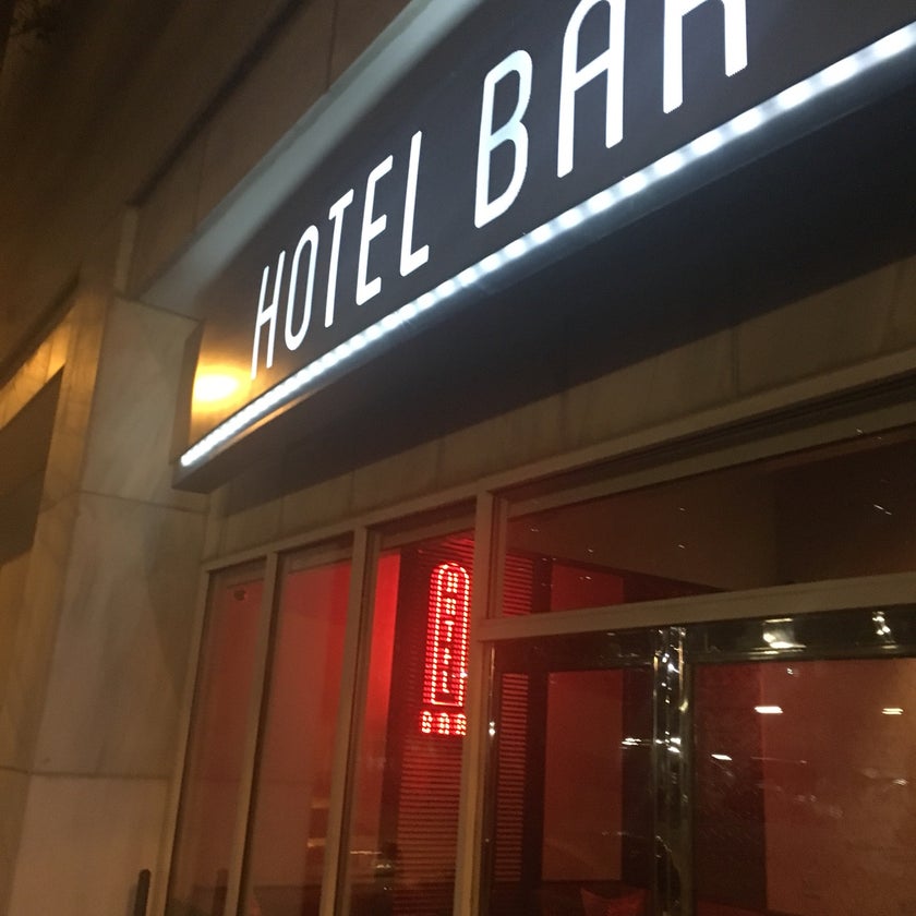 Hotel Bar - Cocktail Bar,American Restaurant - 