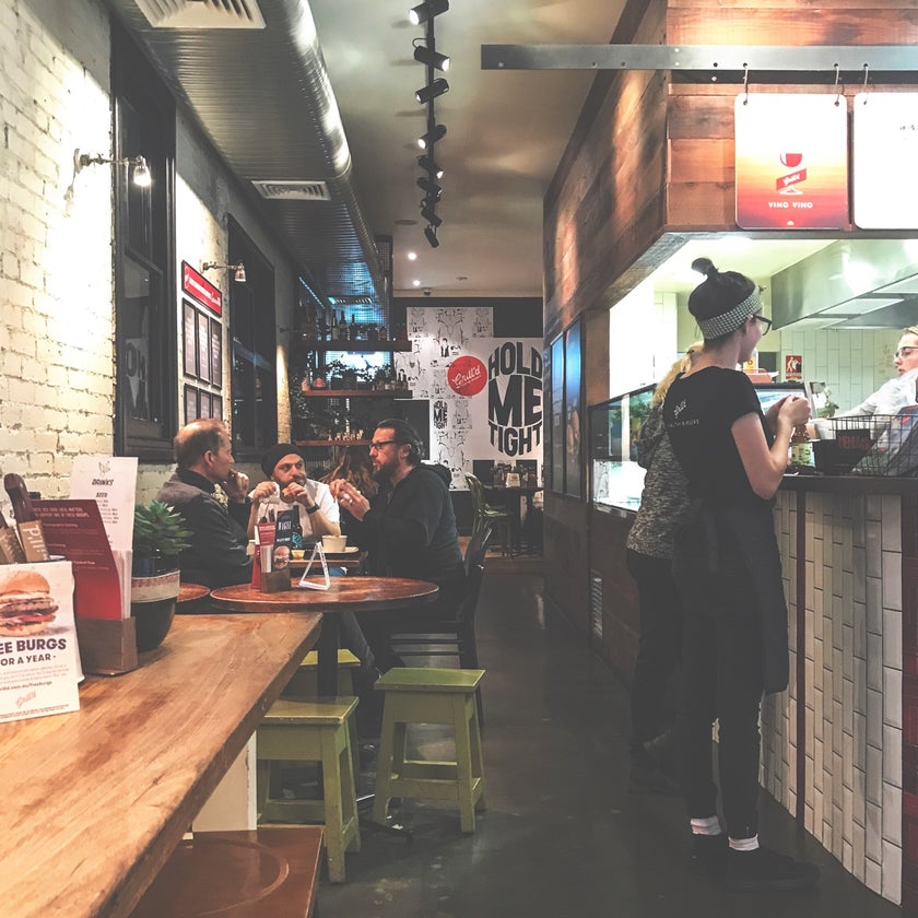 Grill'd - Burger Joint - restaurants,friendly staff,burgers,healthy food,road,snacks,sliders,sweet potato chips,good for singles