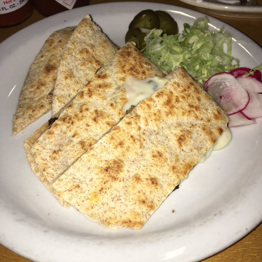 Los Cantaros Restaurant and Taqueria - Mexican Restaurant - meats,chicken,lunch,spicy food,dinner,chips,great value,burritos,Bay,good for a quick meal,chile rellenos,Caldo,homemade salsas,salsa roja