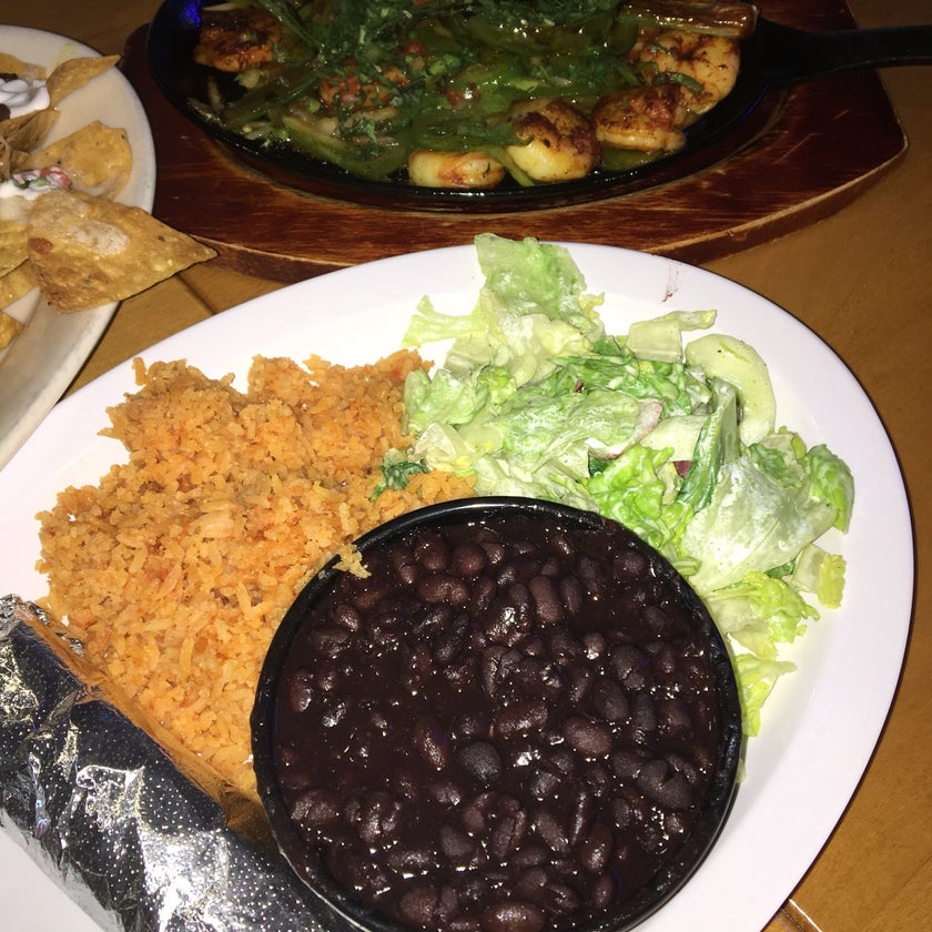 Los Cantaros Restaurant and Taqueria - Mexican Restaurant - meats,chicken,lunch,spicy food,dinner,chips,great value,burritos,Bay,good for a quick meal,chile rellenos,Caldo,homemade salsas,salsa roja