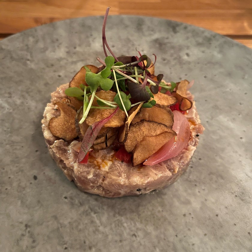 Fauna Food & Bar - American Restaurant - bar,beef,well,dinner,trendy,good for dates,romantic,beef tartare,good for special occasions