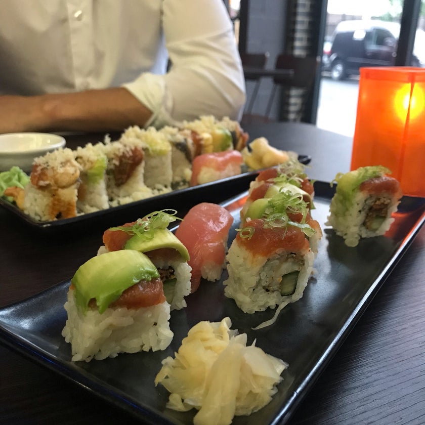 Bon Bori - Sushi Restaurant - friendly staff,beer,well,sushi,quiet,delivery,contemporary