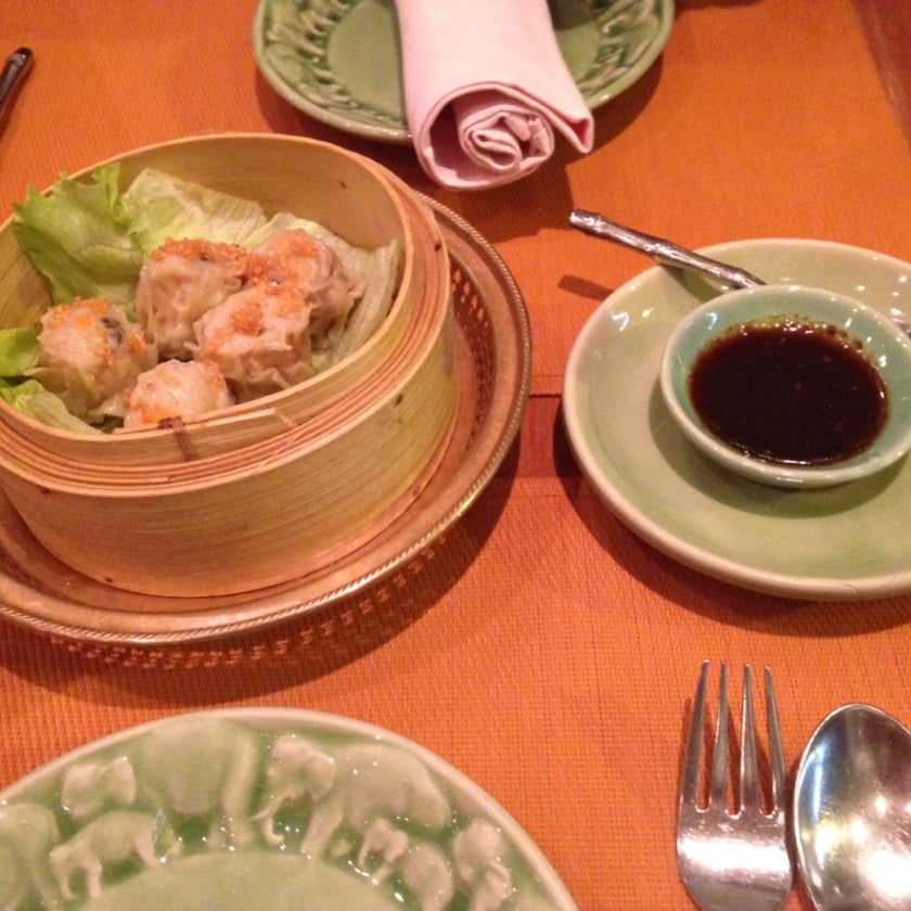 Som Tam House - Thai Restaurant - alcohol,friendly staff,garlic,chili,good for dates,chicken salad,wontons,green curry,good for special occasions,chilli beef