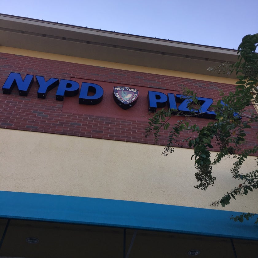 NYPD Pizza - Pizzeria,Pizza - pizza,lunch,parking,dinner,great value,gardens,big portions,good for dates,good for a quick meal,calzones,good for groups,garlic knots,Stromboli