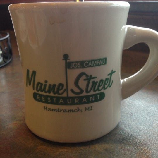 Maine Street Restaurant - Diner,American Restaurant,Greek Restaurant - meats,friendly staff,breakfast food,salads,lunch,healthy food,parking,good for a late night,dresses,family-friendly,good for a quick meal