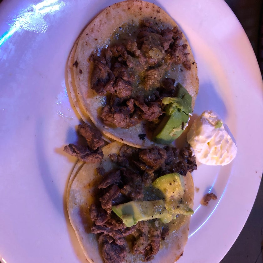 Las Margs - Bar,Mexican Restaurant - chicken,friendly staff,outdoor seating,margaritas,good for a quick meal,poblano peppers