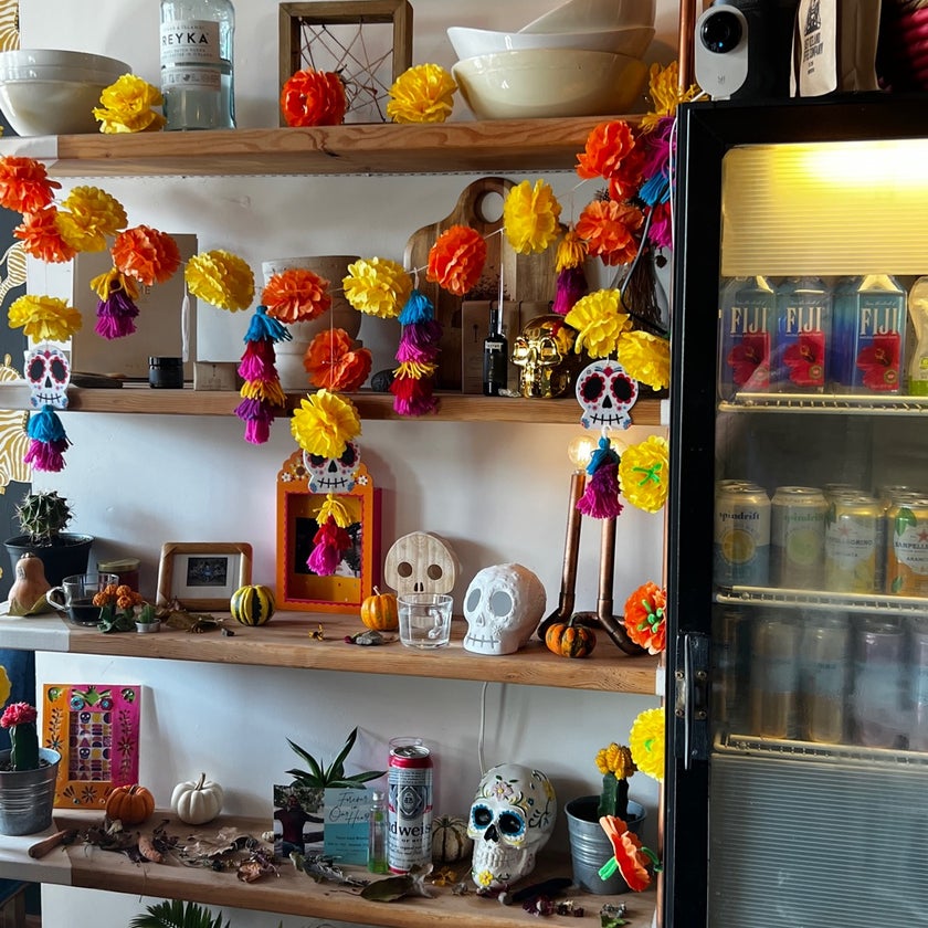 The Cliff - American Restaurant,Sandwich Spot,Vegan and Vegetarian Restaurant - brunch food,good for working