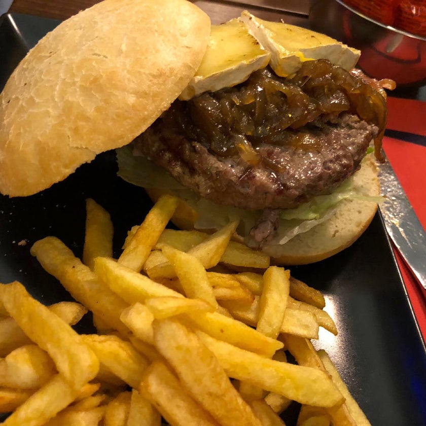 Miss Ari - Burger Joint,Fast Food Restaurant - 