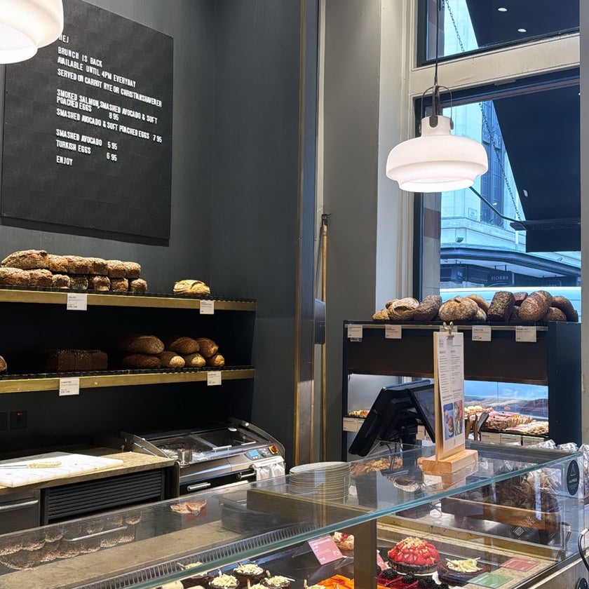 Ole & Steen - Bakery,Cafe, Coffee, and Tea House,Restaurant,Bakeries - restaurants,cheese,pastries,mushrooms,yogurt,ham,truffles,cinnamon,flat whites,toasties,cheap breakfast