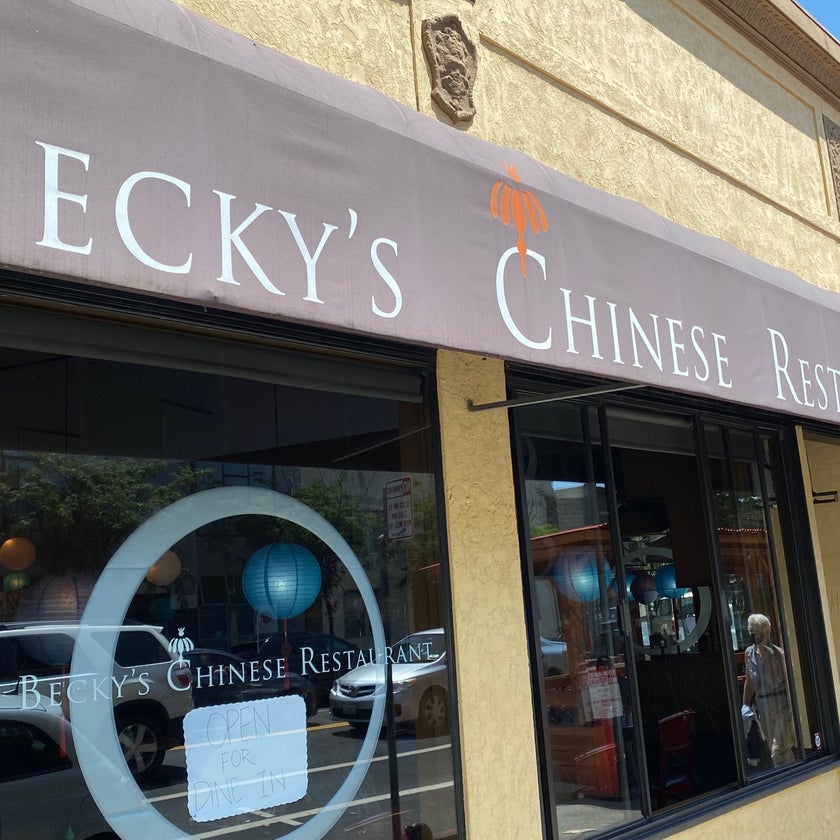 Becky's Chinese Restaurant - Dim Sum Restaurant - good service,chicken,Chinese food,dim sum,off-menu items,soy sauce,fried wontons,special fried rice,hot mustard