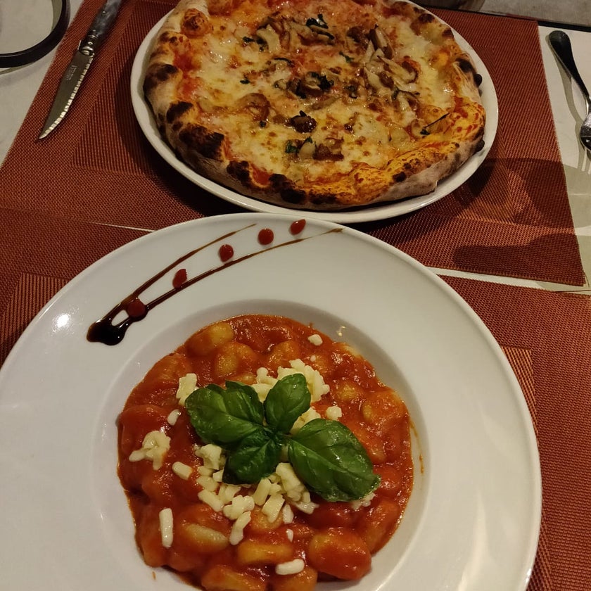 Il Colosseo - Bar,Italian Restaurant - Italian food,carbonara,good for groups,good for special occasions