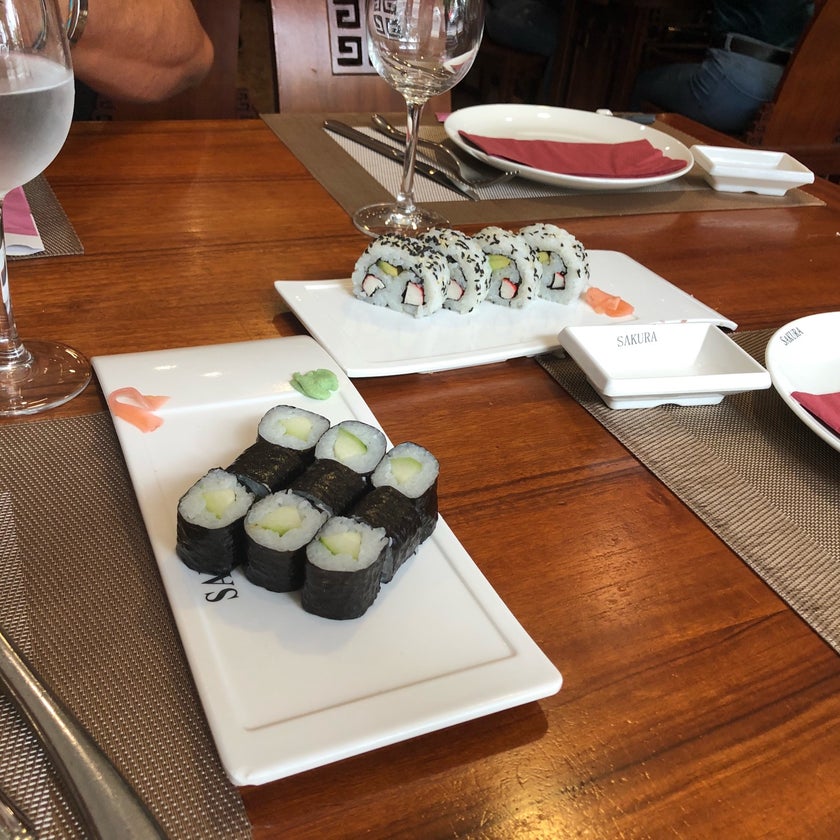 Sakura VI Wok - Asian Restaurant - friendly staff,sushi,all you can eat