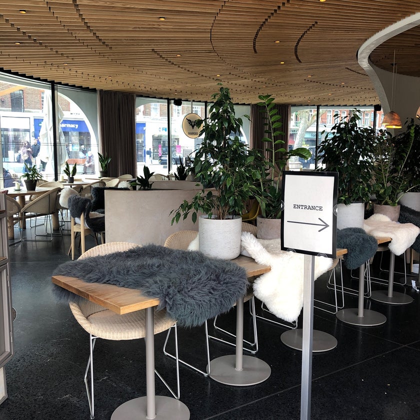 Vardo - Restaurant - coffee,pizza,wine,al fresco