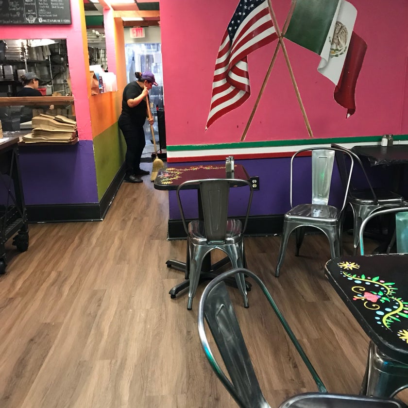 Beantown Taqueria - Burrito Restaurant,Tex-Mex Restaurant,Tex-Mex,Mexican,Latin American - good service,inexpensive,lunch,brunch food,tacos,dinner,great value,good for a quick meal,Tex-Mex cuisine,spicy salsa,huaraches