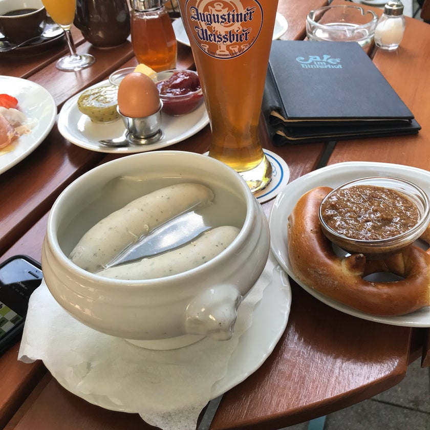 Café im Hinterhof - Bistro,Café,Coffee Shop - restaurants,breakfast food,brunch food,healthy food,espresso drinks,quiet,crowded,great value,trendy,good for dates,good for groups