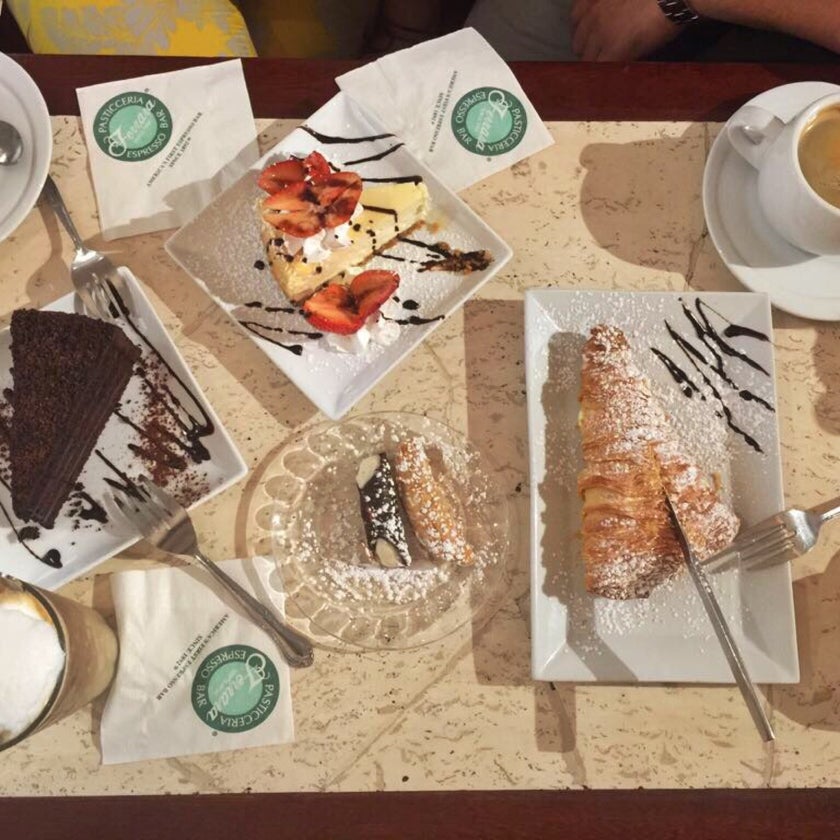 Ferrara Bakery - Bakery,French Restaurant,Italian Restaurant,Bakeries,Desserts,Gelato - bar,meats,breakfast food,well,lunch,brunch food,town,chocolate,good for working,ice cream,tea,cake,pizzeria,city,eggs,crowded,bacon,cookies,snacks,tours,bakeries,caramel,tourism,cheesecake,dips,trendy,vanilla,pumpkin,iced tea,candy,gelato,cherries,paninis,quick service,pistachios,Nutella,hazelnut,baked goods,seasonal items,whipped cream,purses,good for groups,figs,Napoleon,cream puffs,Aperol Spritz,biscotti,Tartufo,gelati,Orange Blossom,Bavarian cream,sfogliatella