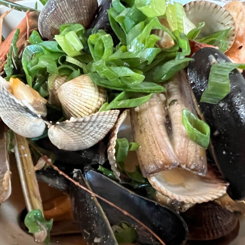 Hangar Amsterdam - Caribbean Restaurant - restaurants,scenic views,well,parking,dinner,takes reservations,trendy,good for dates,lively,good for special occasions