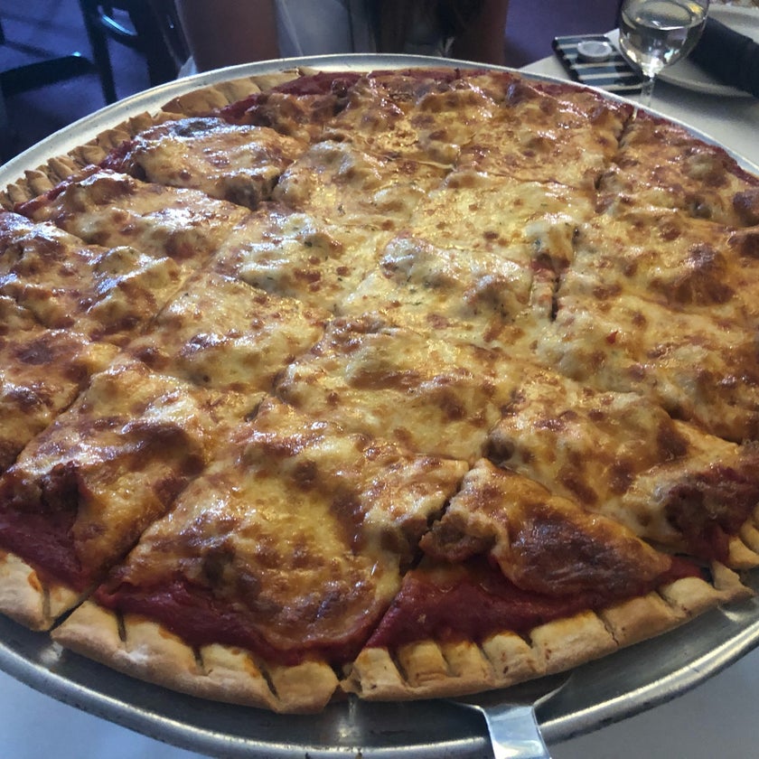 Salerno's Restaurant & Pizzeria - Italian Restaurant,Pizzeria - pizza,well,lunch,parking,dinner,great value,sausage,sub sandwiches,garlic,good for groups,eggplant parmigiana