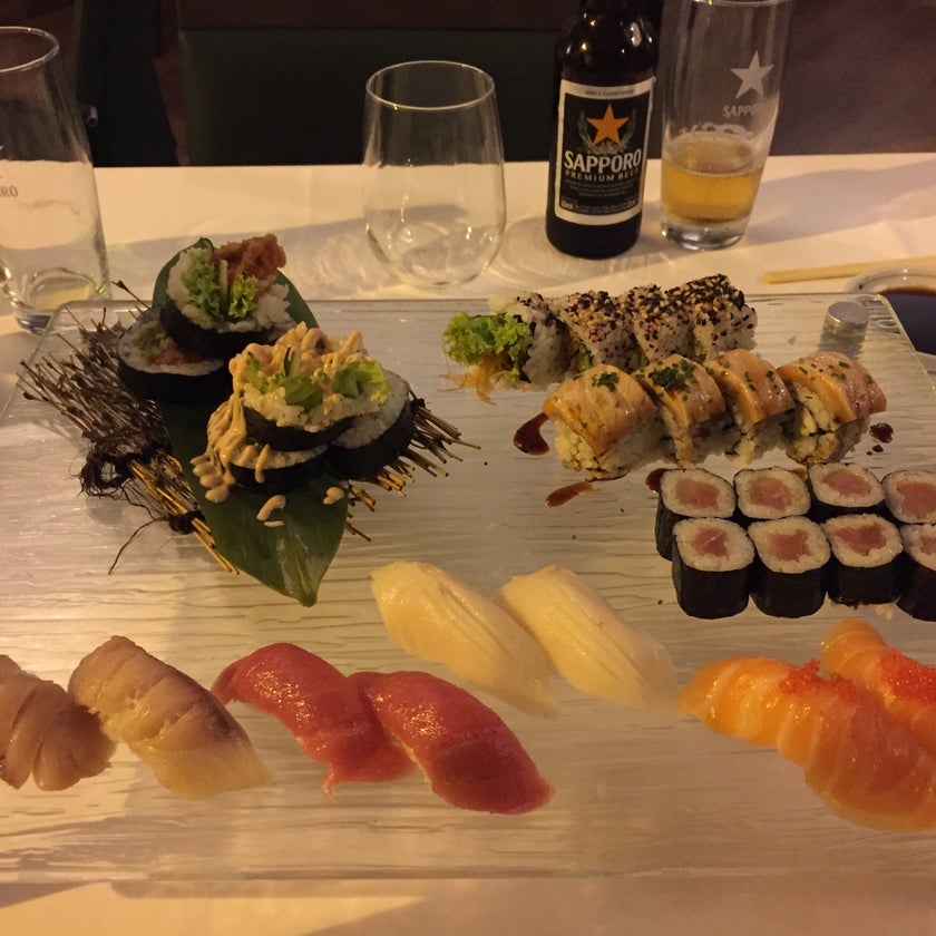 Tastem - Sushi Restaurant - good service,healthy food,good for working,crowded,chefs,good for business meetings,good for special occasions