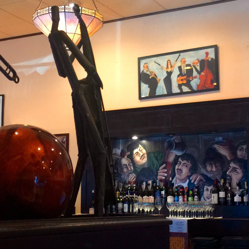 Luna Ristorante - Italian Restaurant,Mexican Restaurant - restaurants,good service,wine,dinner,quiet,bruschetta,pupusas,funghi,bean and cheese