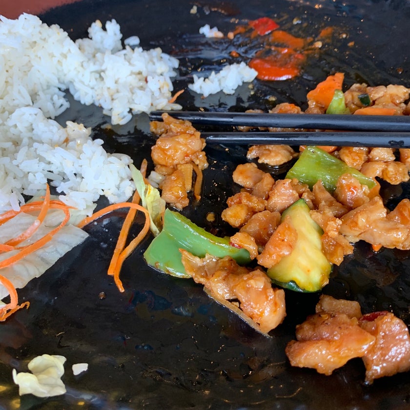 Becky's Chinese Restaurant - Dim Sum Restaurant - good service,chicken,Chinese food,dim sum,off-menu items,soy sauce,fried wontons,special fried rice,hot mustard