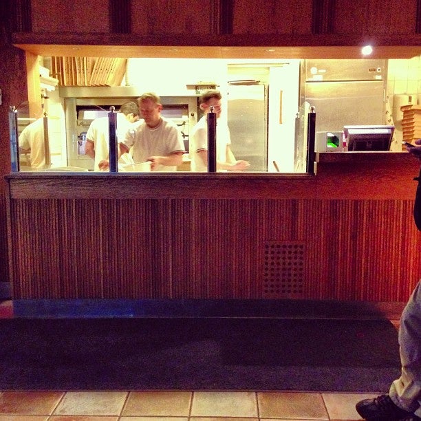 Restaurang Pizzeria Lillplogen - Café,Pizzeria - 