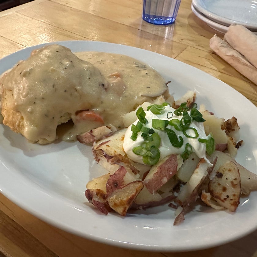 Jelly Cafe - American Restaurant,Sandwich Spot - restaurants,bar,meats,coffee,chicken,breakfast food,fruit,sandwiches,cheese,well,lunch,brunch food,town,espresso,park,city,spicy food,eggs,outdoor seating,books,crowded,great value,bacon,cute,homemade food,pancakes,donuts,onions,lemon,trendy,good for dates,peanuts,French toast,spinach,biscuits,hills,blueberries,flakes,gravy,diner food,hipster,chilaquiles,orange juice,jellies,hash,bears,beets,green chili,Lavender,frosting,sriracha sauce,red peppers,poppy seeds,cinnamon sugar,bright colors,good for singles,haco benedict,molly hot brown