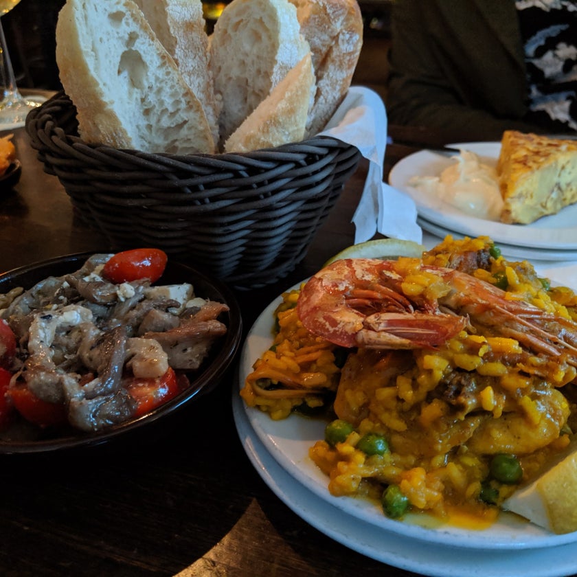 Teatro Tapas - Tapas Restaurant - restaurants,bar,city,crowded,great value,takes reservations,trendy,good for dates,sangria,good for a quick meal,good for groups,chickpeas