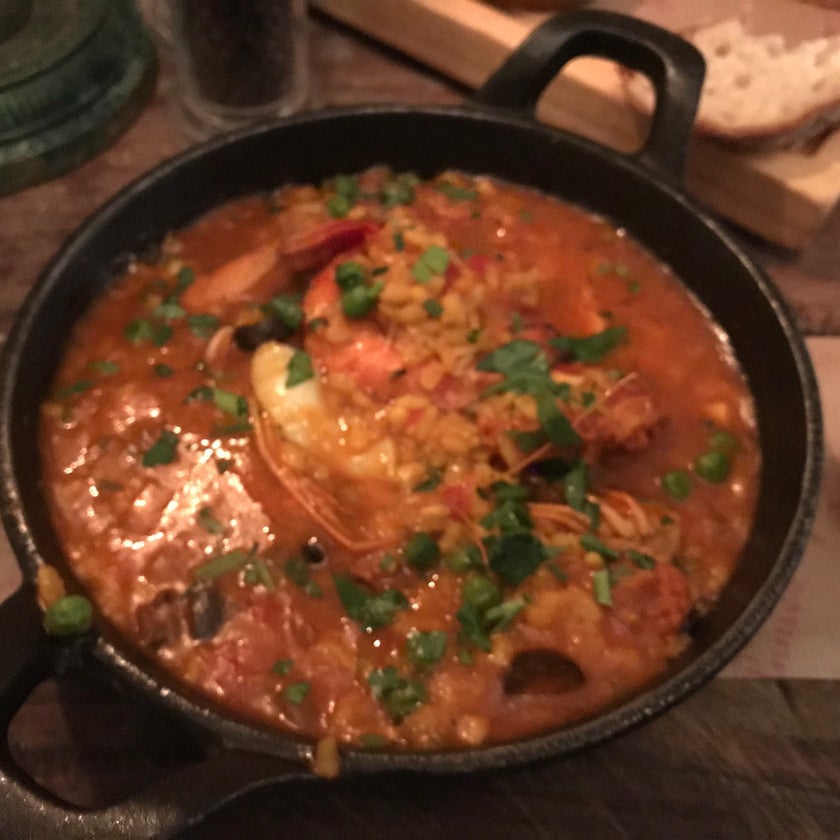 Annie's - English Restaurant,Brasserie - restaurants,breakfast food,lunch,brunch food,healthy food,outdoor seating,liquor,dinner,curry,sorbet,poached eggs,halloumi cheese,good for special occasions,sticky toffee pudding
