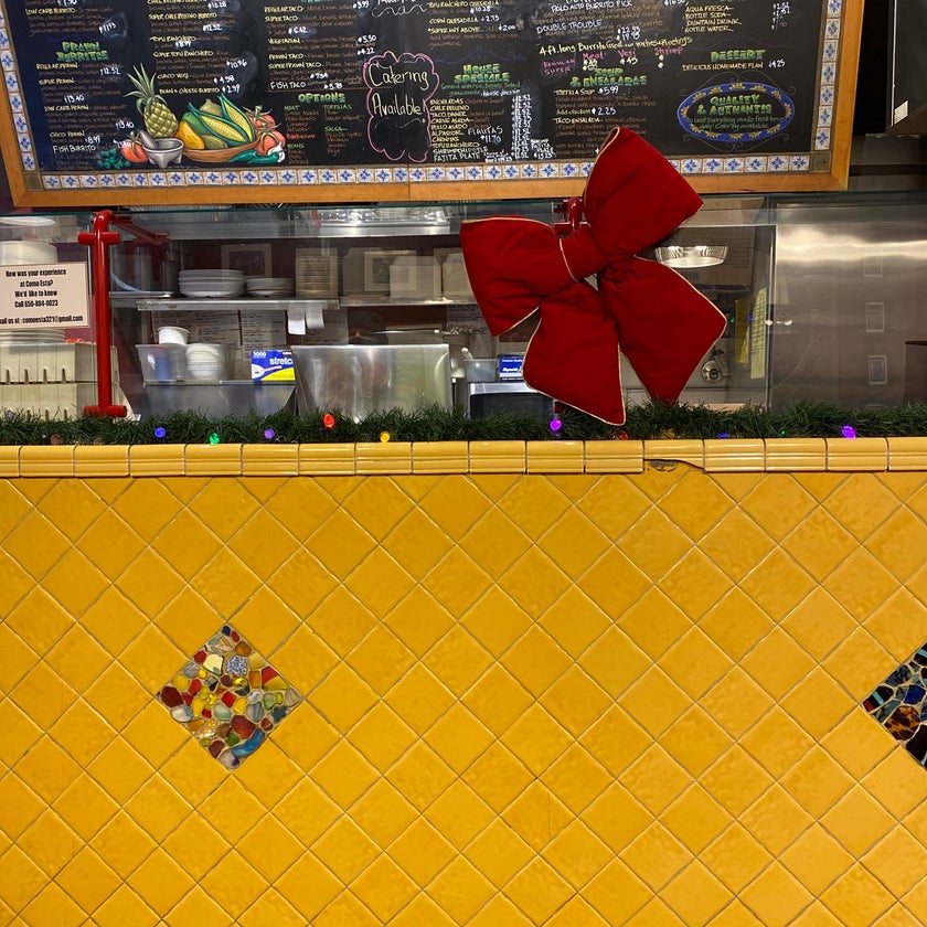 Como Esta Taqueria - Mexican Restaurant - great value,burritos,salsa,good for a quick meal,flan