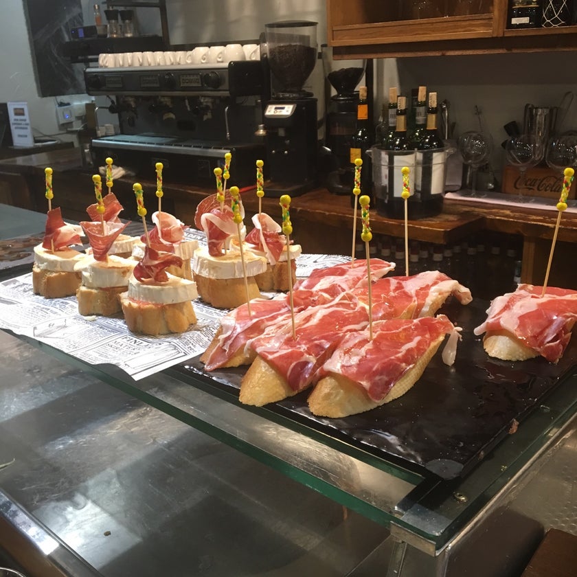 Asador Imanol - Tapas Restaurant - dinner,crowded,trendy,prints,good for a quick meal,booths,artichokes,skewers,wholesale,pintxos,stuffed peppers