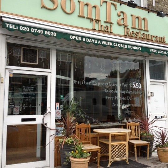 Som Tam House - Thai Restaurant - alcohol,friendly staff,garlic,chili,good for dates,chicken salad,wontons,green curry,good for special occasions,chilli beef