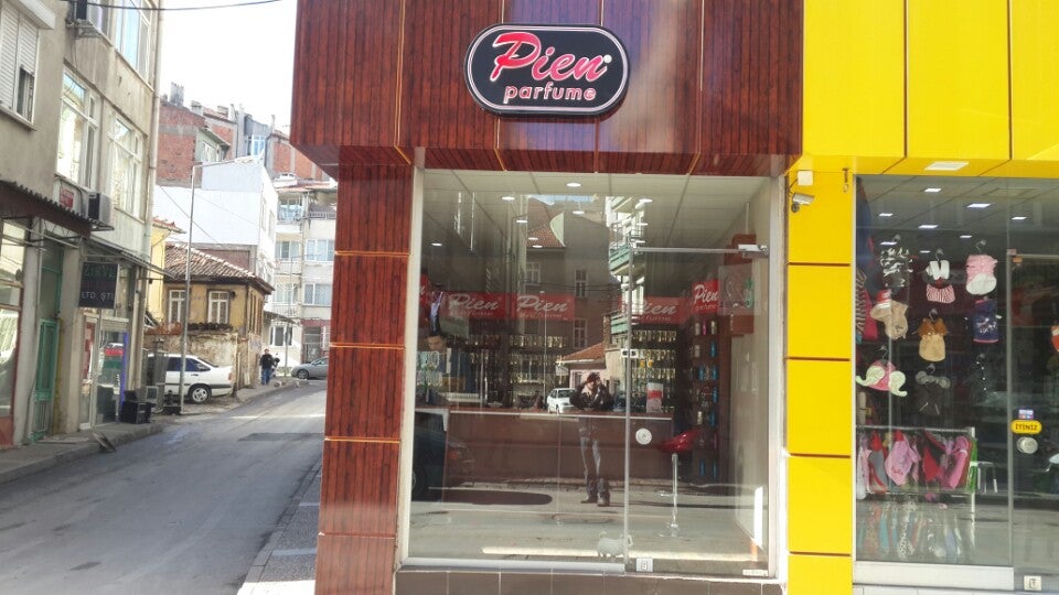 cosmetics-shop