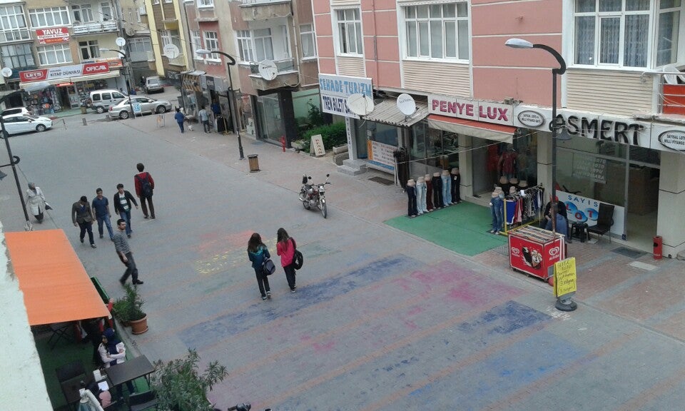 pedestrian-plaza