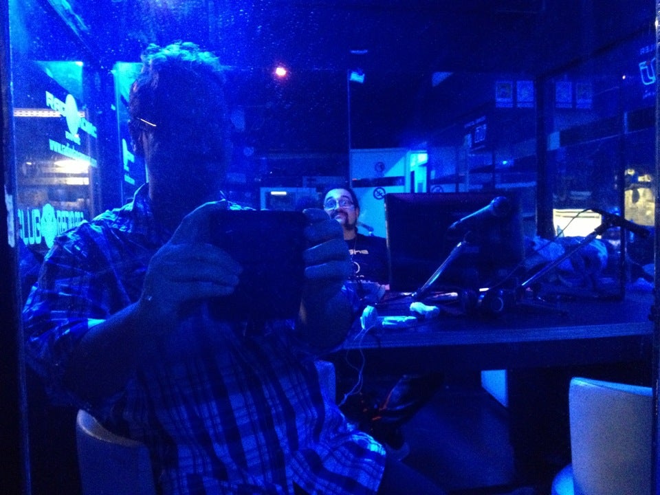 radio-station