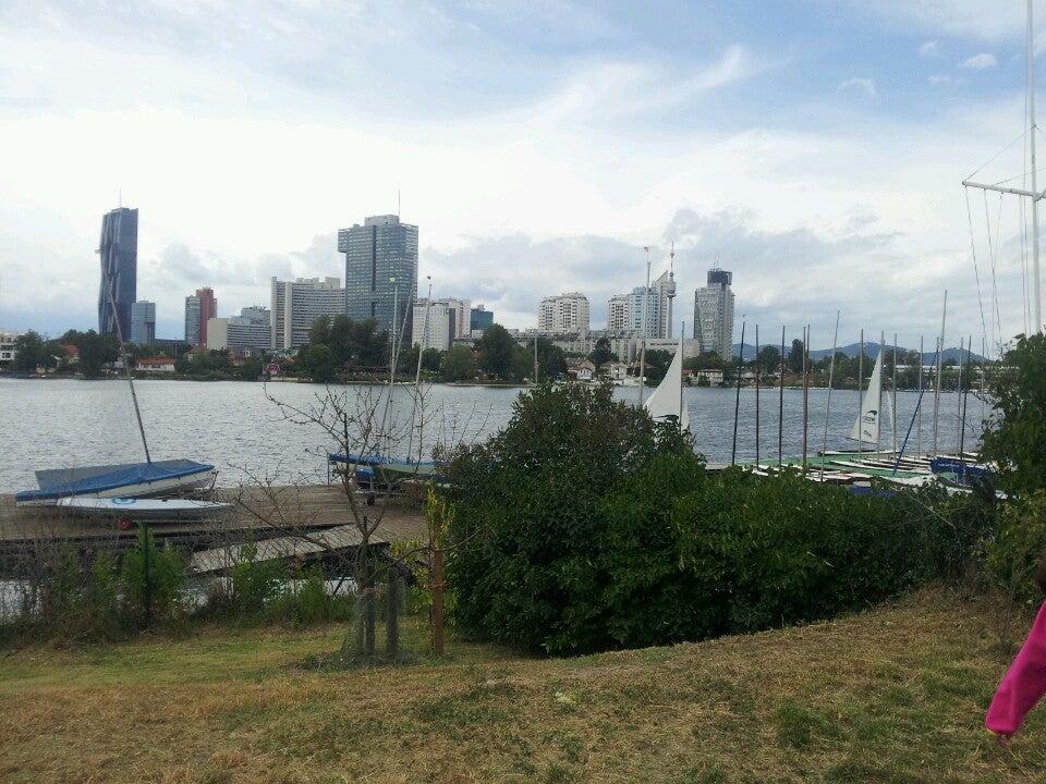 boat-or-ferry